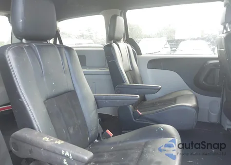 2018 Dodge Grand Caravan Sxt z USA, uszkodzony, nr VIN 2C4RDGCG7JR207862